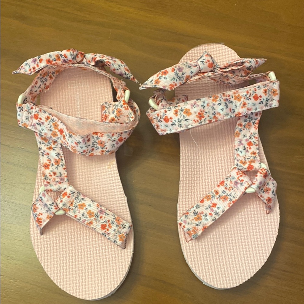 Floral Bow Sandals in Pink